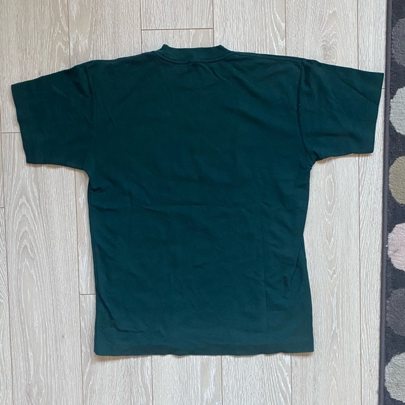 Bootleg Tommy Hilfiger T-Shirt - Picture 3 of 3